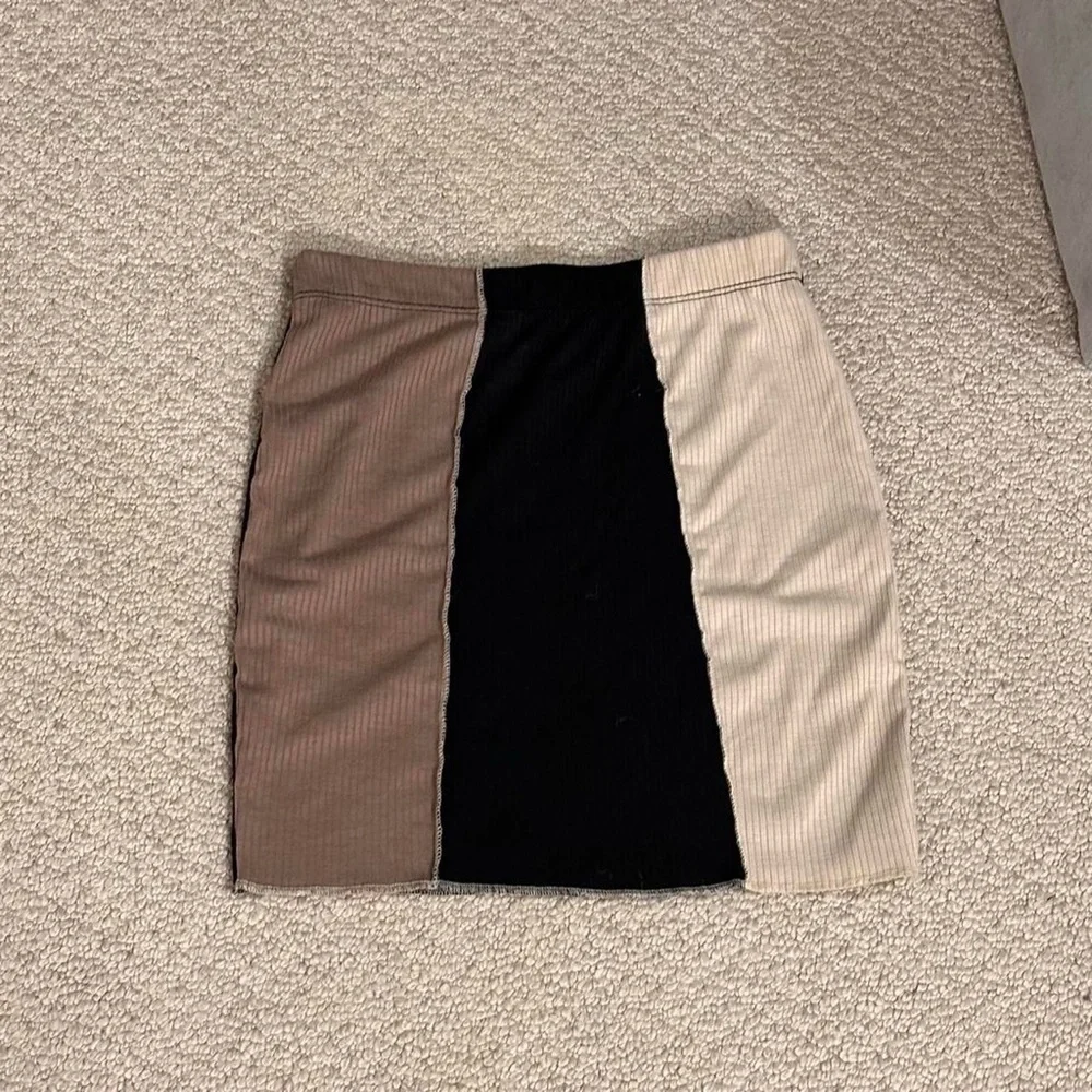 Bodycon Colorblock Mini Skirt - Picture 2 of 5
